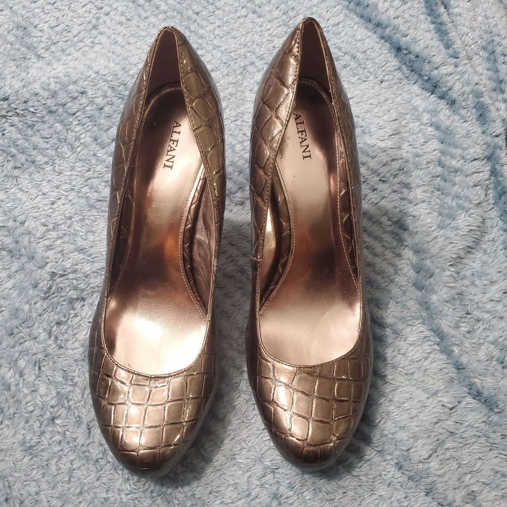 Alfani Python Gray Heels - image 2